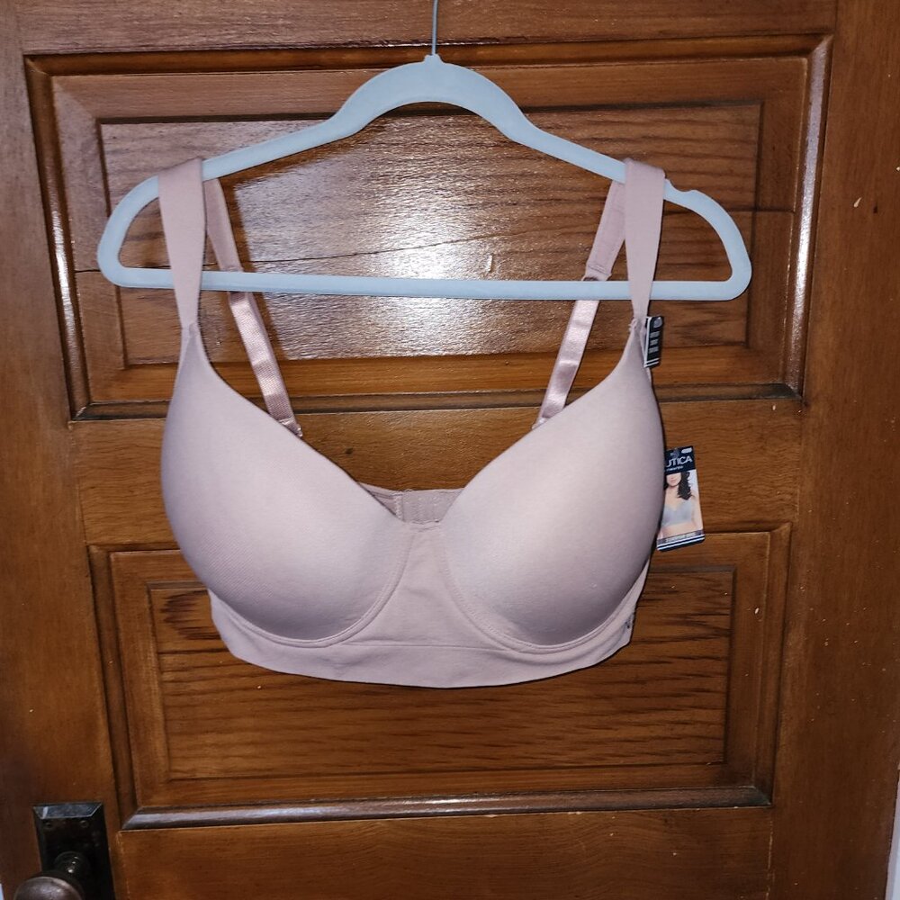 NWT Pink Nautica Bra, no underwire, size 40DD